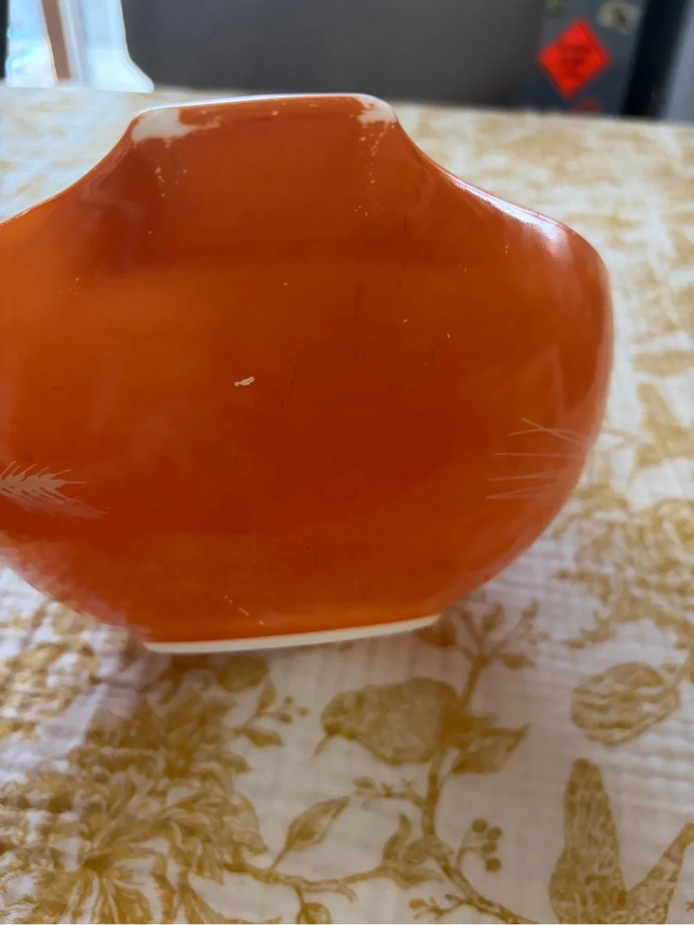 Pyrex mixing bowl in “Autumn Harvest”